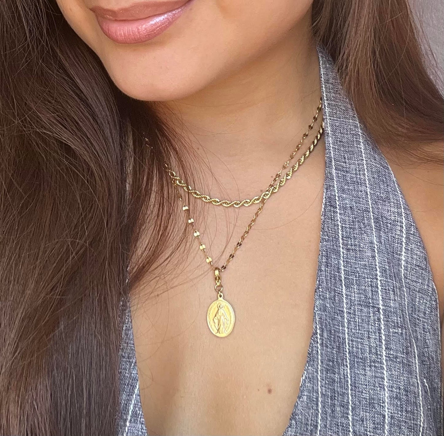 COLLAR VIRGEN